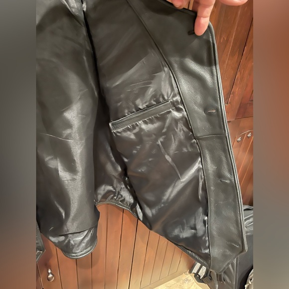 Harley Davidson genuine leather vest - Picture 8 of 8